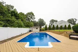 29 Sandy Hollow Dr, Smithtown, NY 11787 - Photo 22