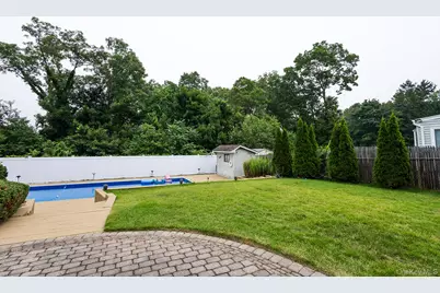29 Sandy Hollow Drive, Smithtown, NY 11787 - Photo 28