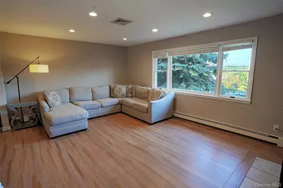 16 Four Winds Drive, Poughkeepsie, NY 12603 - Photo 10