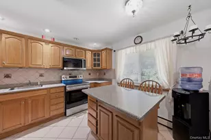 30 Raker Rd, Poughkeepsie, NY 12603 - Photo 8