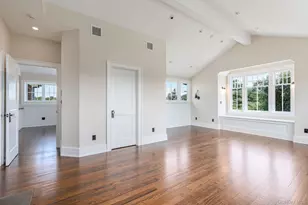 118 Peconic Bay Blvd, Aquebogue, NY 11931 - Photo 18