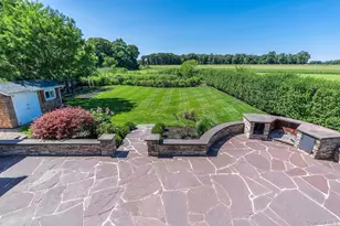 118 Peconic Bay Blvd, Aquebogue, NY 11931 - Photo 28