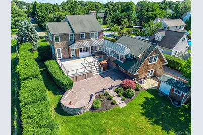 118 Peconic Bay Boulevard, Aquebogue, NY 11931 - Photo 40