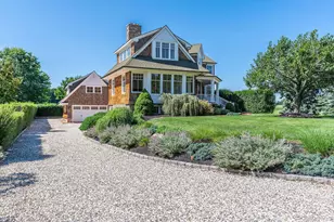118 Peconic Bay Blvd, Aquebogue, NY 11931 - Photo 2