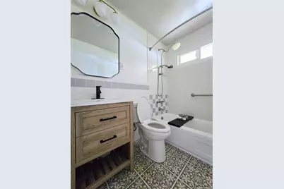 107 Nevada Street, Hicksville, NY 11801 - Photo 8
