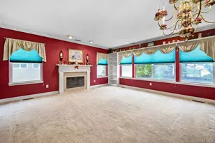 88 Leeward Ct, Port Jefferson, NY 11777 - Photo 10