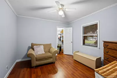 579 Empire Avenue, West Babylon, NY 11704 - Photo 18