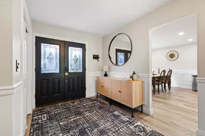 38 Hale Place, Tappan, NY 10983 - Photo 2