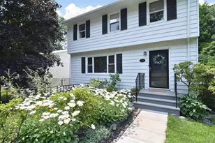 129 Hilldale Rd, Dobbs Ferry, NY 10522 - Photo 2
