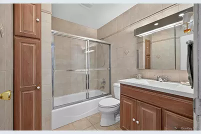 83 Whittier Avenue, Merrick, NY 11566 - Photo 12