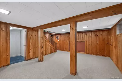 83 Whittier Avenue, Merrick, NY 11566 - Photo 20