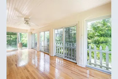 91 Pickwick Road, Manhasset, NY 11030 - Photo 18