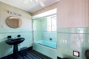 91 Pickwick Rd, Manhasset, NY 11030 - Photo 24