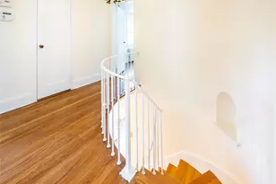 91 Pickwick Rd, Manhasset, NY 11030 - Photo 28