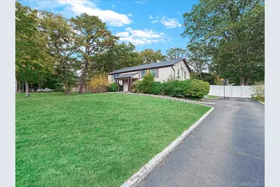 33 Winside Lane, Coram, NY 11727 - Photo 2