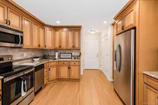 3 Warren Ct, Farmingville, NY 11738 - Photo 32