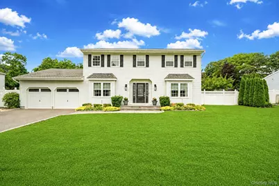 3 Warren Court, Farmingville, NY 11738 - Photo 2
