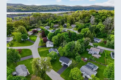 8 Mockingbird Lane, Poughkeepsie, NY 12601 - Photo 26