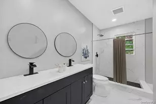 8 Mockingbird Ln, Poughkeepsie, NY 12601 - Photo 8