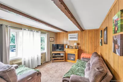 209 Iceland Drive, Huntington Station, NY 11746 - Photo 14