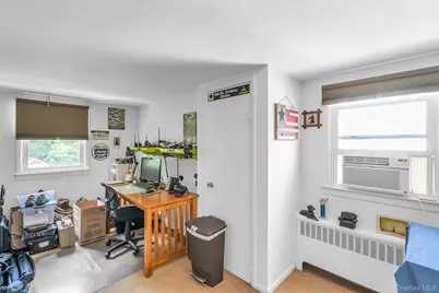 209 Iceland Drive, Huntington Station, NY 11746 - Photo 22
