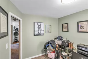209 Iceland Dr, Huntington Station, NY 11746 - Photo 20