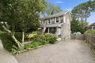 308 Monsell Pl, Greenport, NY 11944 - Photo 2