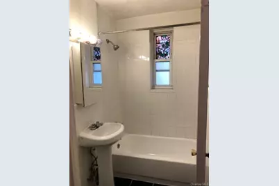 143-25 84th Drive #2E, Briarwood, NY 11435 - Photo 16