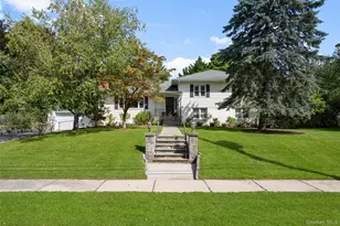 30 Antler Pl, New Rochelle, NY 10804 - Photo 2