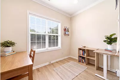 348 Medea Way, Central Islip, NY 11722 - Photo 6