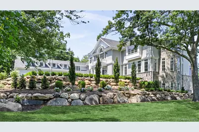 4 Shepherds Lane, Sands Point, NY 11050 - Photo 2