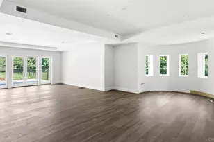 4 Shepherds Ln, Sands Point, NY 11050 - Photo 38