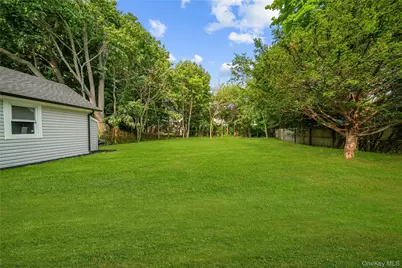 29 Colton Avenue, Sayville, NY 11782 - Photo 28
