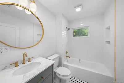 29 Colton Avenue, Sayville, NY 11782 - Photo 20