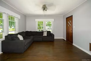 17 Townsend Blvd, Poughkeepsie, NY 12603 - Photo 6