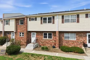 405 Briarwood Ct, New Paltz, NY 12561 - Photo 2