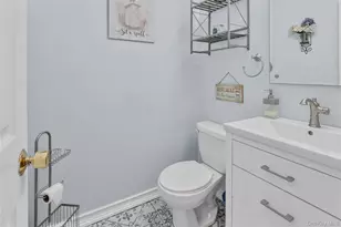 6 Giant Oak Rd, Ridge, NY 11961 - Photo 10