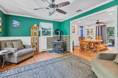 6 Giant Oak Road, Ridge, NY 11961 - Photo 6