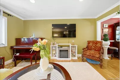 785 Sequoia Drive, Valley Cottage, NY 10989 - Photo 10