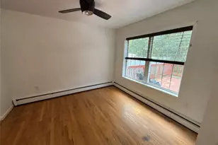 24 Wood St, Poughkeepsie, NY 12603 - Photo 18