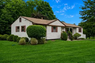 8 Victoria Dr, Nanuet, NY 10954 - Photo 2