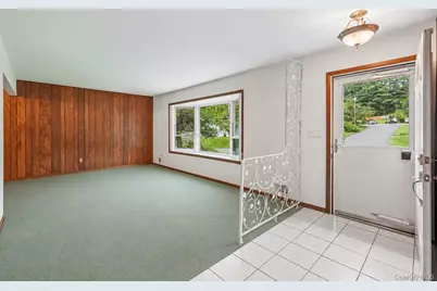 8 Victoria Drive, Nanuet, NY 10954 - Photo 4
