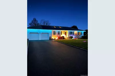 124 Donna Drive, Calverton, NY 11933 - Photo 42