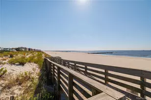 23 Delaware Ave, Long Beach, NY 11561 - Photo 24