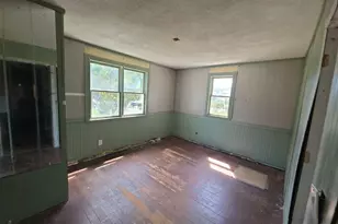 34 Thorburn Ave, Patchogue, NY 11772 - Photo 12