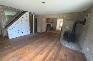 34 Thorburn Ave, Patchogue, NY 11772 - Photo 2
