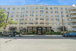700 Shore Rd, Long Beach, NY 11561 - Photo 2
