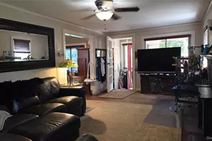 34 Irma Ave, Port Washington, NY 11050 - Photo 4