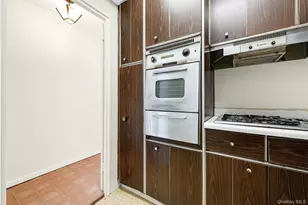 111-20 73rd Ave, Forest Hills, NY 11375 - Photo 10