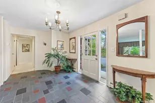 14 Mont Ave, Dix Hills, NY 11746 - Photo 8